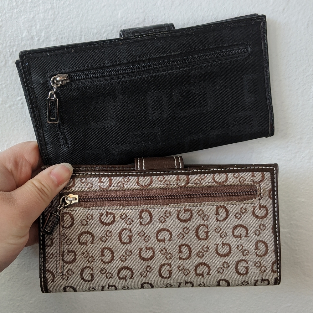 GUESS Wallets - Picture 3 of 6